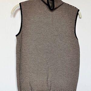 Linda Allard Ellen Tracy Brown/Black Sleeveless Mock T-neck. Size M. Orig. Owner